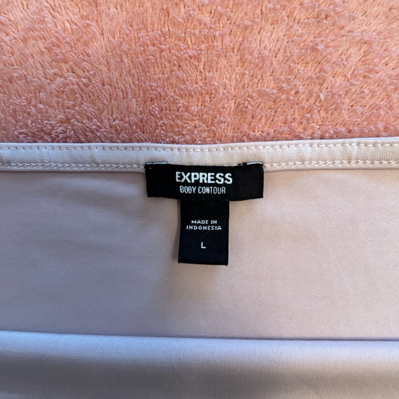 NWOT Express Body Contour Pink Crop Top - Picture 6 of 6